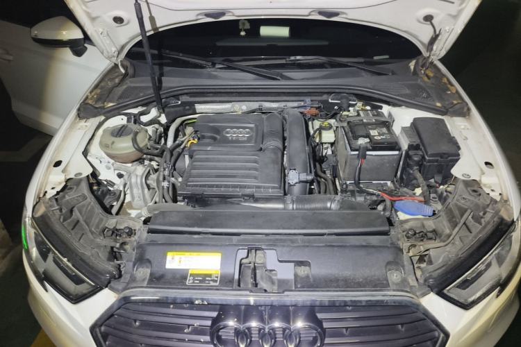 Used Audi A3 2017 Limousine 35 TFSI Fashion Model Engine Bay