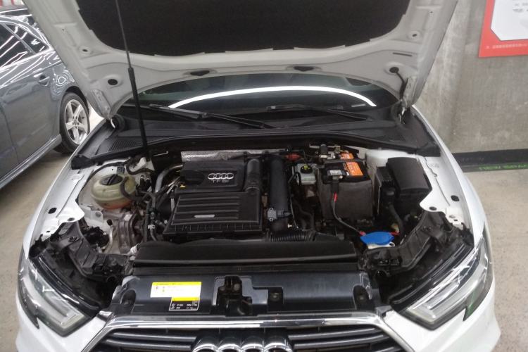 Used Audi A3 2017 Limousine 35 TFSI Sport Edition Engine Bay