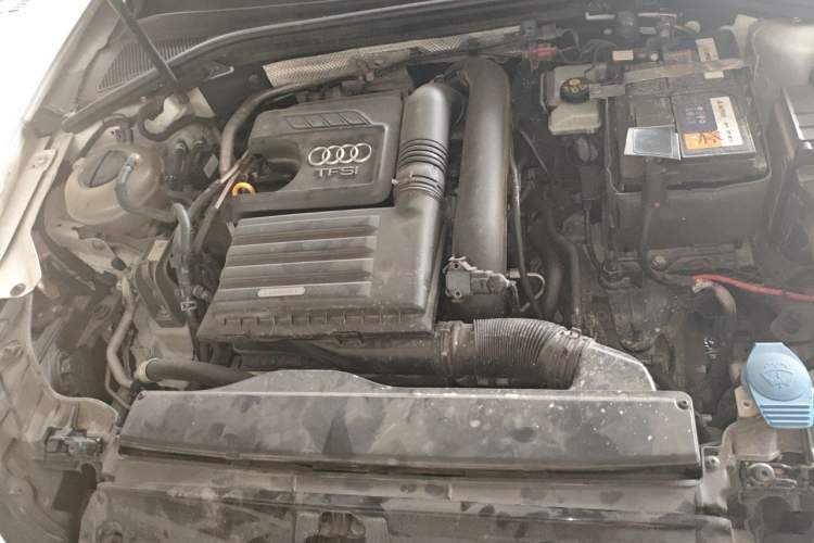 Used Audi A3 2017 Limousine 35 TFSI Ambition Edition Engine Bay