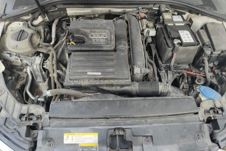 Used Audi A3 2017 Limousine 35 TFSI Fashion Model Engine Bay