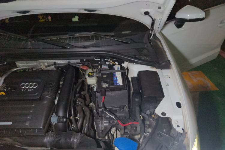 Used Audi A3 2017 Sportback 35 TFSI Sport Edition Engine Bay Left