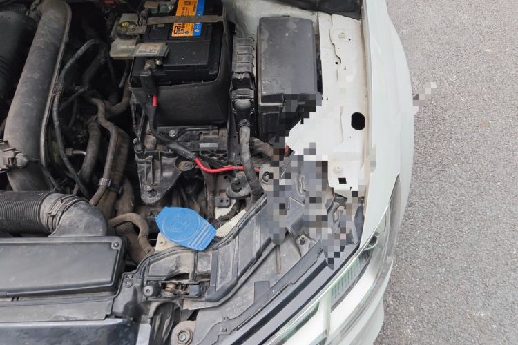 Used Audi A3 2017 Limousine 35 TFSI Fashion Model Engine Bay Left