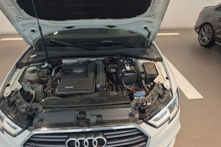 Used Audi A3 2017 Sportback 35 TFSI Fashion Model Engine Bay Left