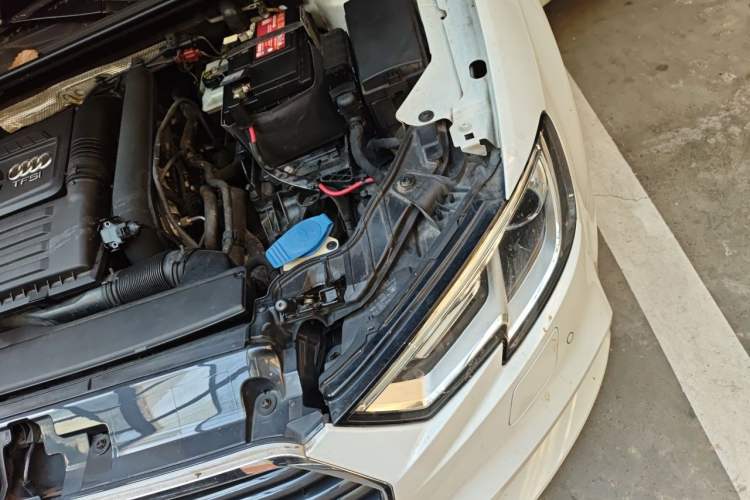 Used Audi A3 2017 Sportback 35 TFSI Fashion Model Engine Bay Left