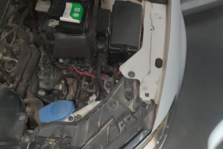 Used Audi A3 2017 Limousine 35 TFSI Ambition Edition Engine Bay Left