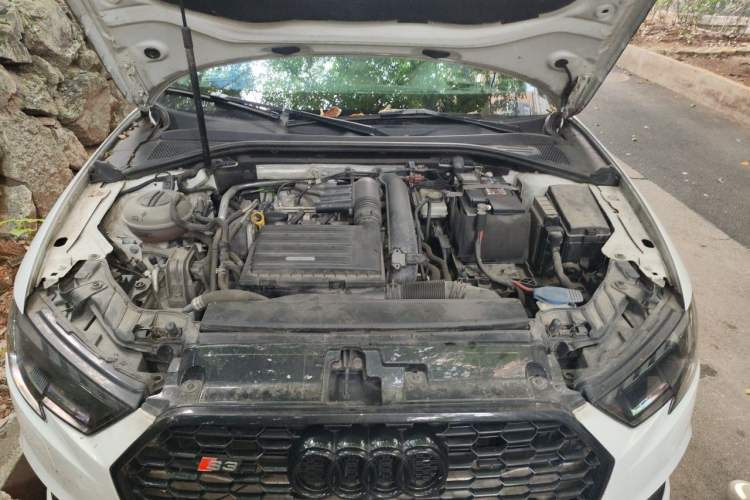 Used Audi A3 2017 Limousine 35 TFSI Ambition Edition Engine Bay