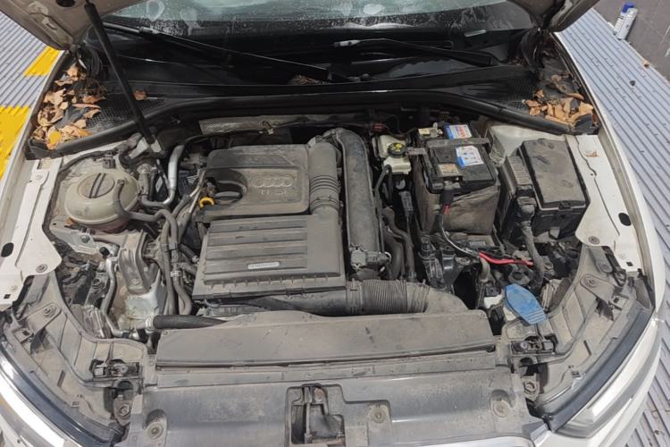 Used Audi A3 2017 Limousine 35 TFSI Sport Edition Engine Bay