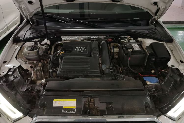 Used Audi A3 2017 Limousine 35 TFSI Fashion Model Engine Bay