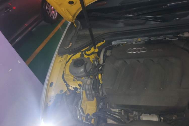 Used Audi A3 2017 Cabriolet 40 TFSI Engine Bay Right