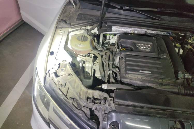 Used Audi A3 2017 Sportback 35 TFSI Fashion Model Engine Bay Right