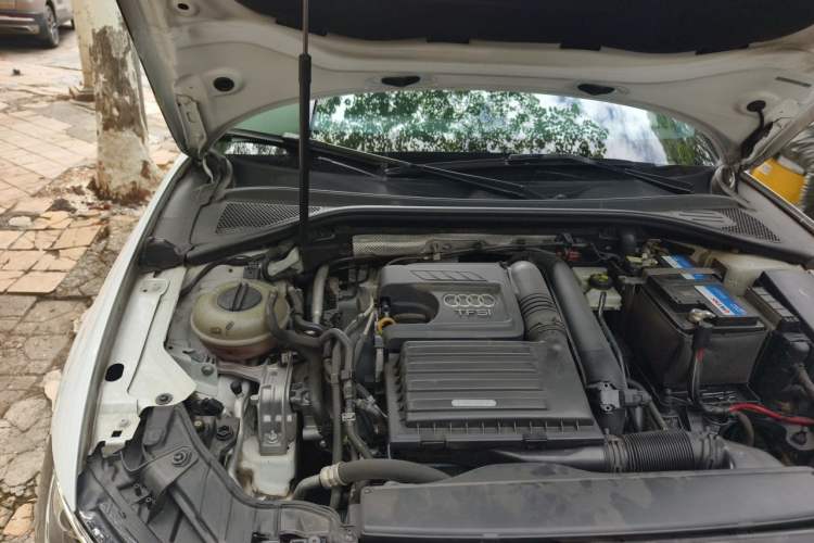 Used Audi A3 2017 Sportback 35 TFSI Fashion Model Engine Bay Right