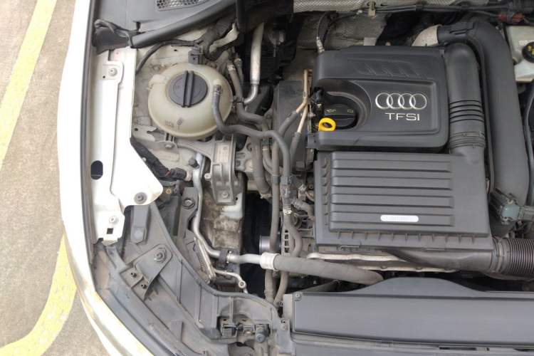 Used Audi A3 2017 Sportback 35 TFSI Sport Edition Engine Bay Right
