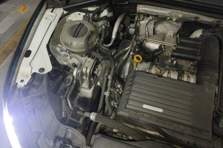 Used Audi A3 2017 Limousine 35 TFSI Sport Edition Engine Bay Right