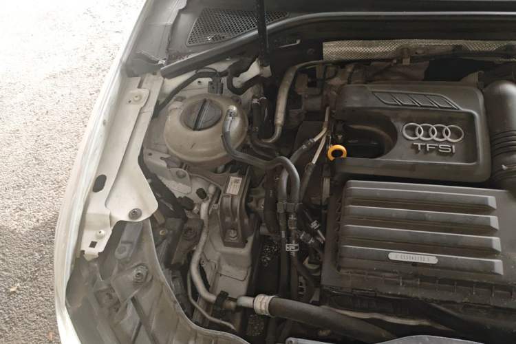 Used Audi A3 2017 Limousine 35 TFSI Ambition Edition Engine Bay Right