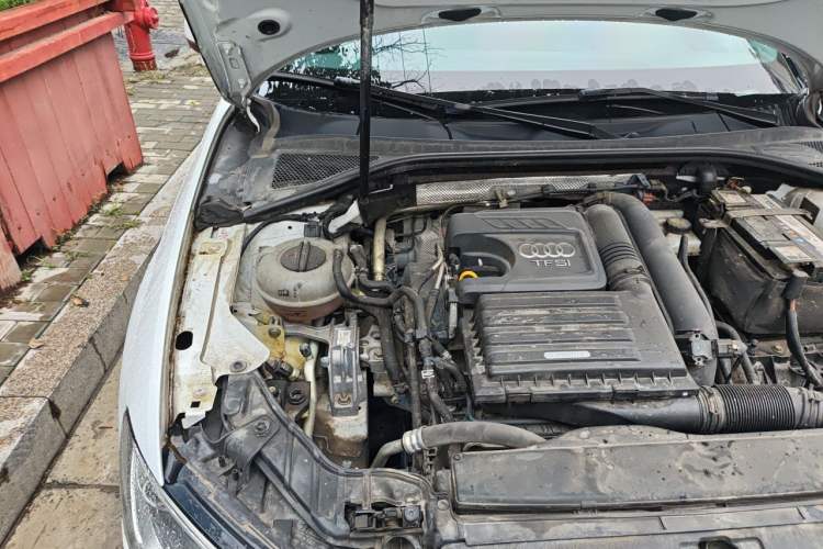 Used Audi A3 2017 Sportback 35 TFSI Ambition Edition Engine Bay Right