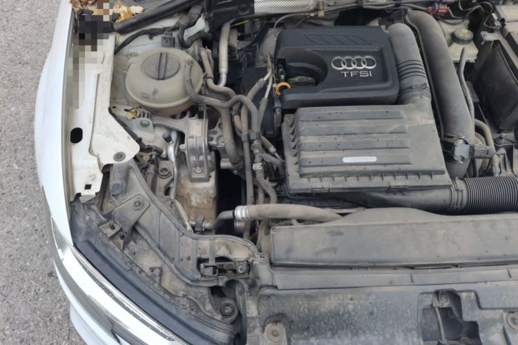 Used Audi A3 2017 Limousine 35 TFSI Sport Edition Engine Bay Right