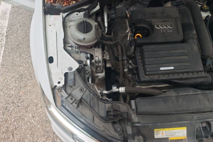 Used Audi A3 2017 Limousine 35 TFSI Sport Edition Engine Bay Right