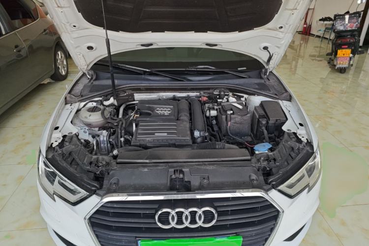 Used Audi A3 2017 Limousine 35 TFSI Ambition Edition Engine Bay