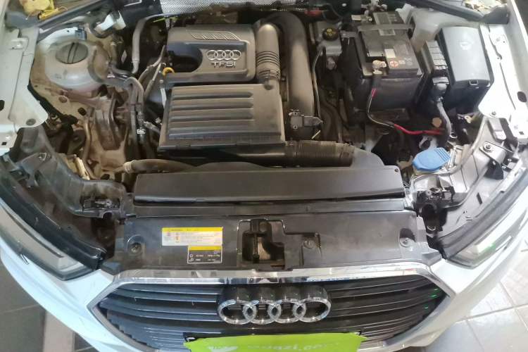Used Audi A3 2017 Limousine 35 TFSI Sport Edition Engine Bay