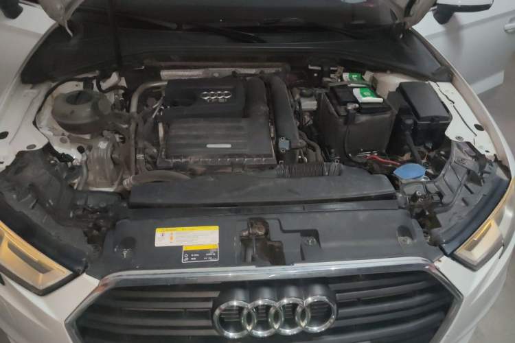 Used Audi A3 2017 Limousine 35 TFSI Ambition Edition Engine Bay