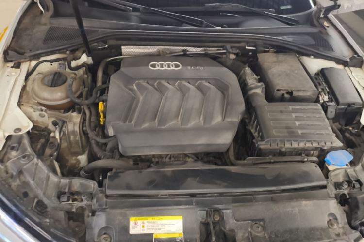 Used Audi A3 2017 Limousine 40 TFSI Style Edition Engine Bay