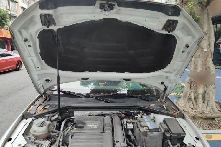 Used Audi A3 2017 Limousine 35 TFSI Fashion Model Engine Bay