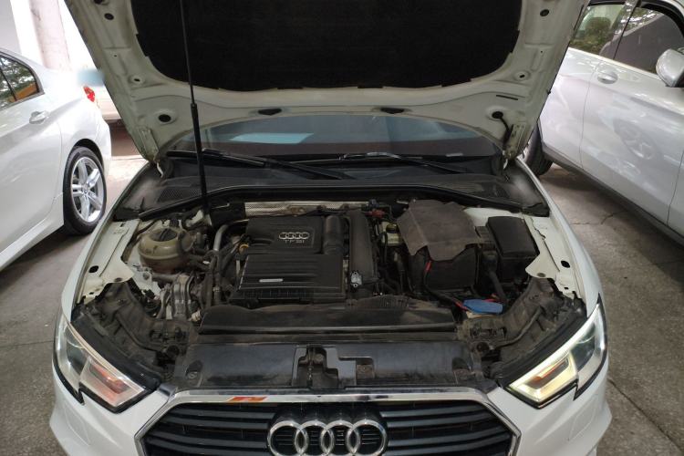 Used Audi A3 2017 Limousine 35 TFSI Fashion Model Engine Bay