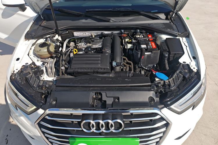 Used Audi A3 2017 Limousine 35 TFSI Style Edition Engine Bay