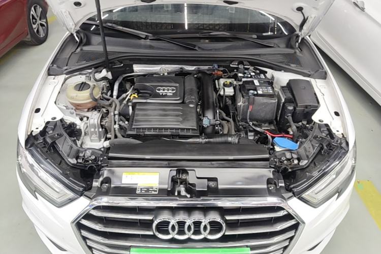 Used Audi A3 2017 Limousine 35 TFSI Style Edition Engine Bay