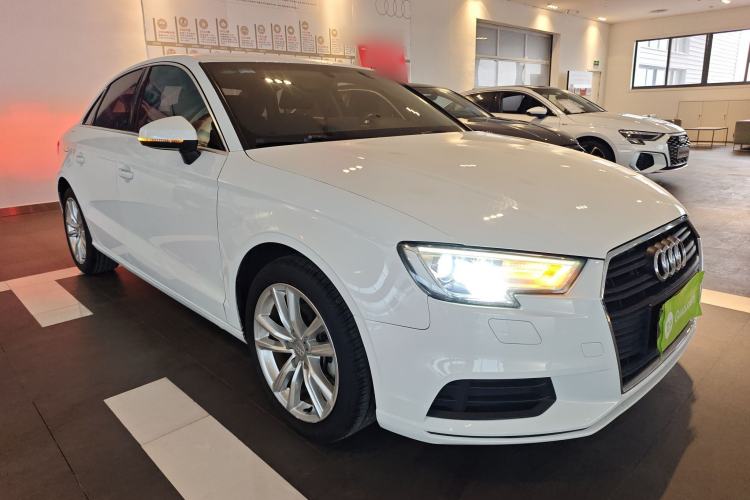Used Audi A3 2017 Limousine 35 TFSI Ambition Edition Exterior 2
