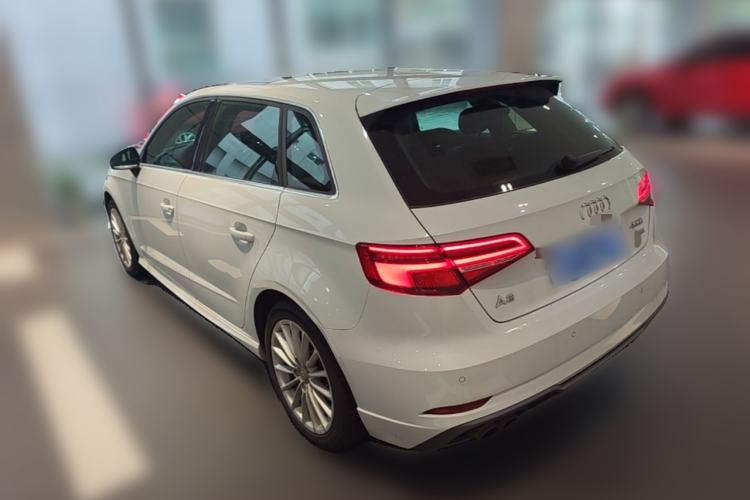 Used Audi A3 2017 Sportback 35 TFSI Fashion Model Exterior 2