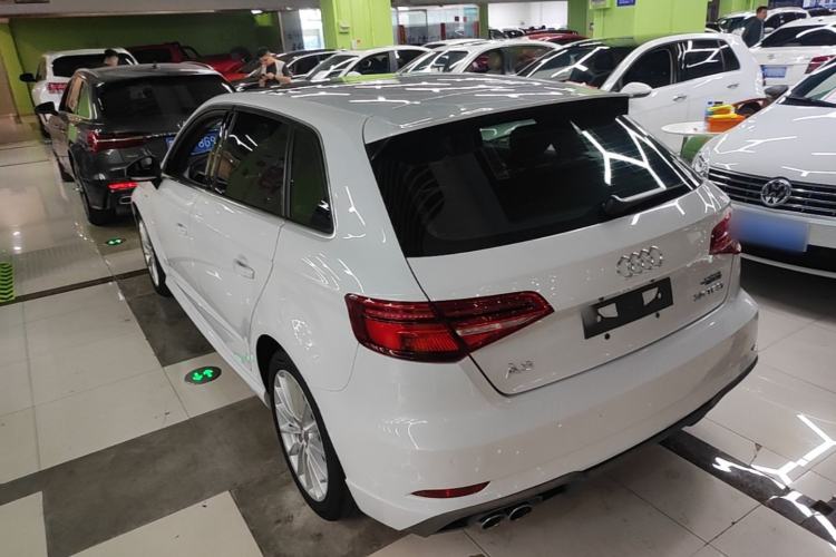 Used Audi A3 2017 Sportback 35 TFSI Fashion Model Exterior 2