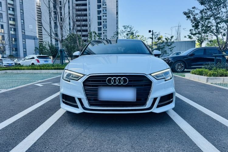 Used Audi A3 2017 Limousine 35 TFSI Fashion Model Exterior 2