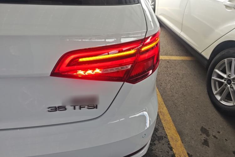 Used Audi A3 2017 Sportback 35 TFSI Fashion Model Exterior 3