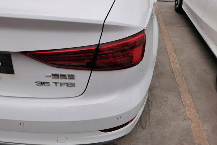 Used Audi A3 2017 Limousine 35 TFSI Fashion Model Exterior 3