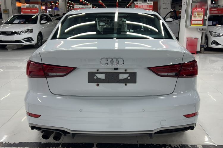 Used Audi A3 2017 Limousine 35 TFSI Fashion Model Exterior 4