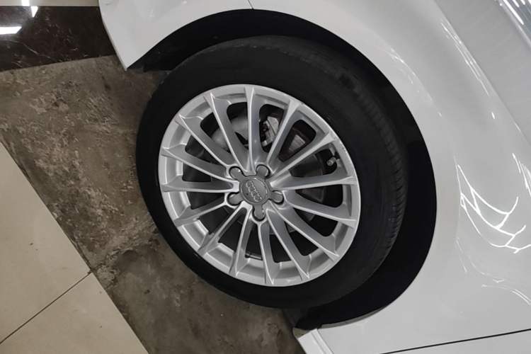 Used Audi A3 2017 Sportback 35 TFSI Fashion Model Exterior 4