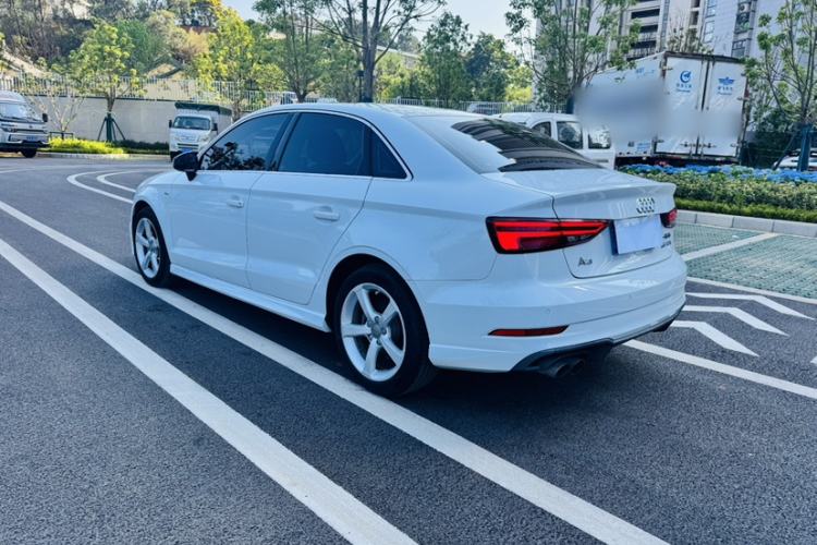 Used Audi A3 2017 Limousine 35 TFSI Fashion Model Exterior 4