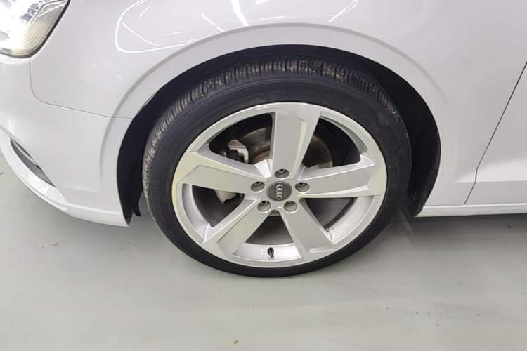 Used Audi A3 2017 Limousine 35 TFSI Style Edition Exterior 4