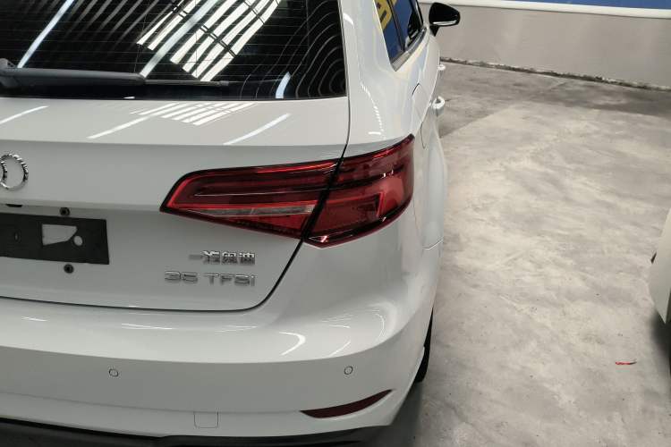 Used Audi A3 2017 Sportback 35 TFSI Fashion Model Exterior 5