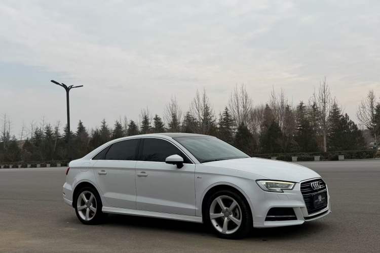 Used Audi A3 2017 Limousine 35 TFSI Fashion Model Exterior 6