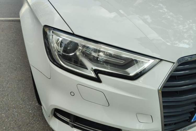 Used Audi A3 2017 Limousine 35 TFSI Fashion Model Exterior 6