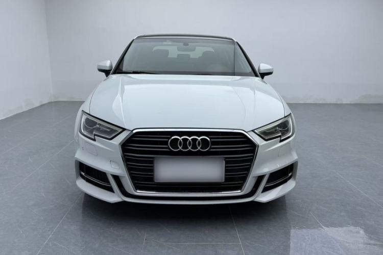 Used Audi A3 2017 Limousine 35 TFSI Fashion Model Exterior 6