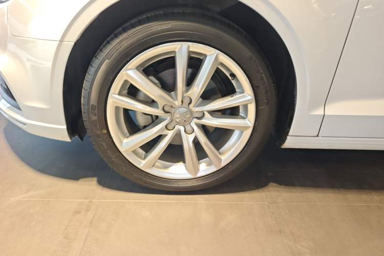 Used Audi A3 2017 Limousine 35 TFSI Ambition Edition Exterior 7