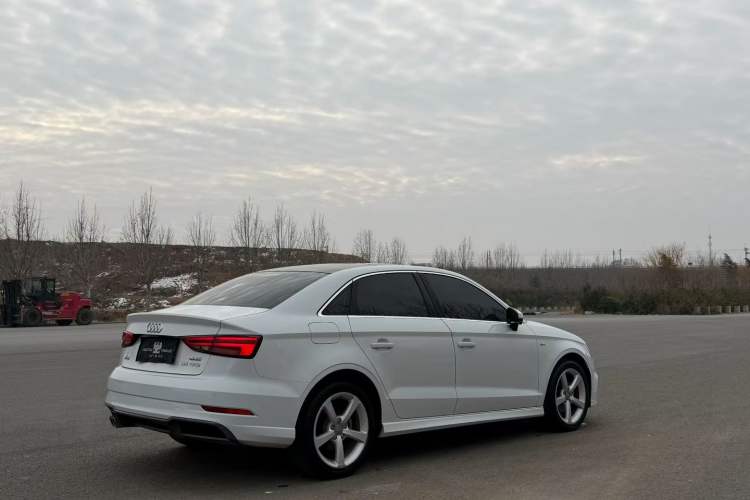 Used Audi A3 2017 Limousine 35 TFSI Fashion Model Exterior 9