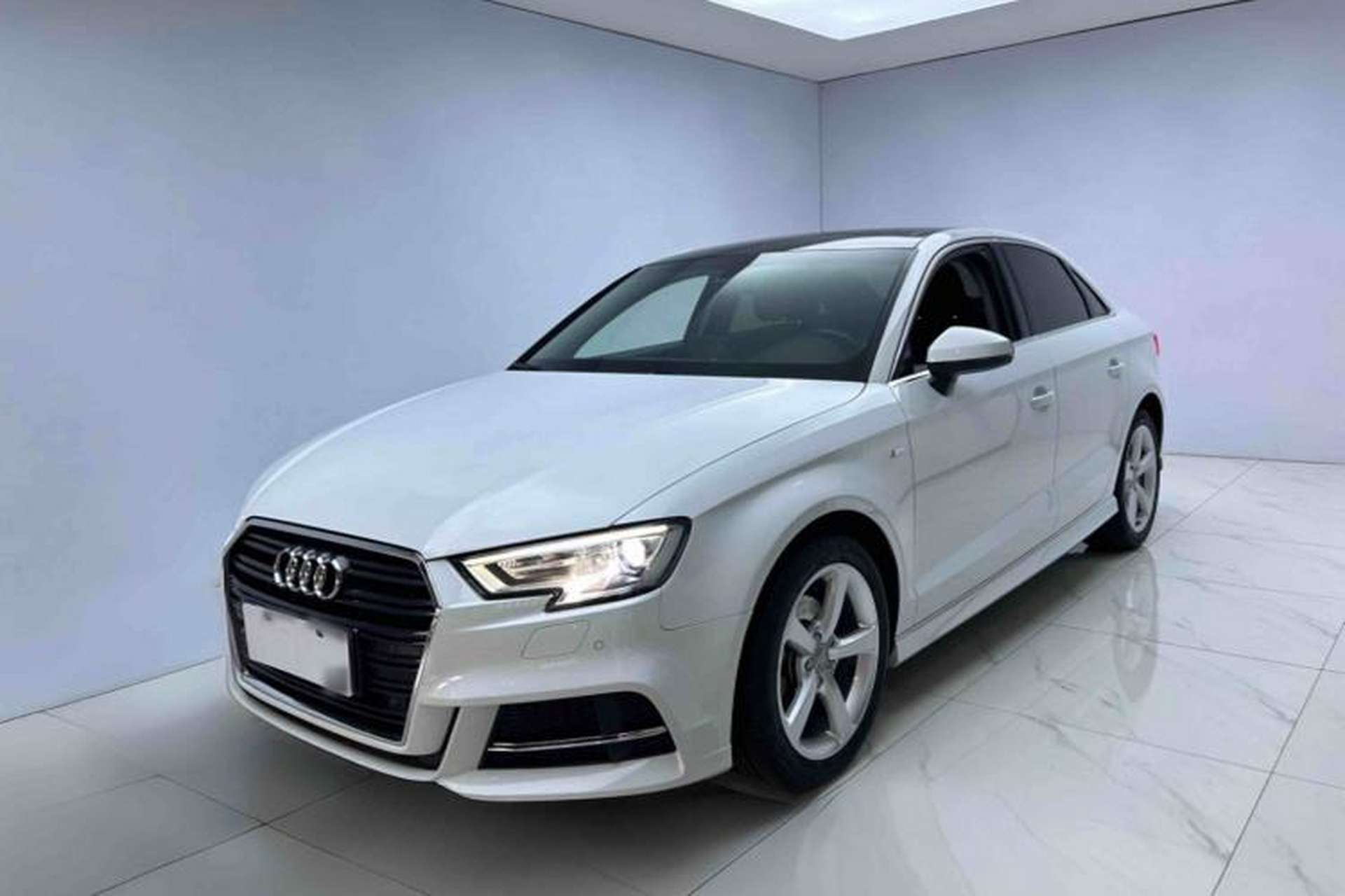 Used Audi A3 2017 Limousine 35 TFSI Fashion Model Front Left 45 Deg