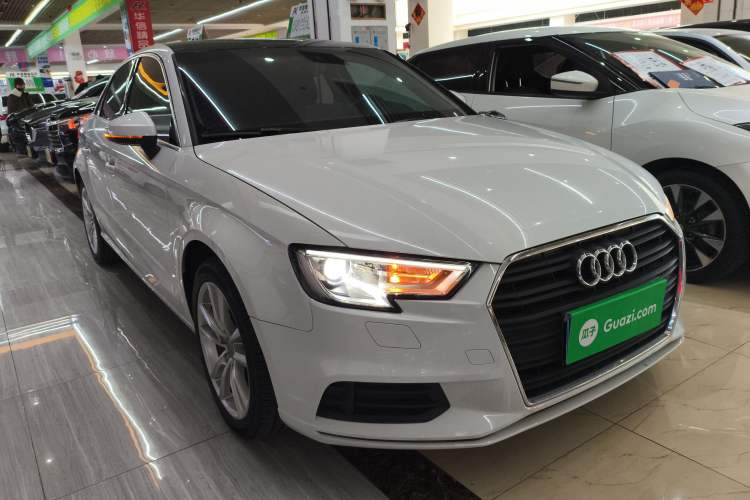 Used Audi A3 2017 Limousine 35 TFSI Ambition Edition Front Right 45 Deg