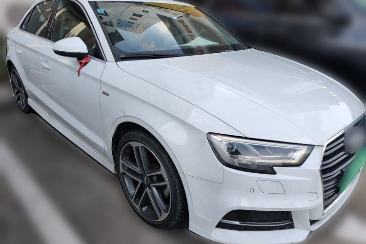 Used Audi A3 2017 Limousine 35 TFSI Ambition Edition Front Right 45 Deg