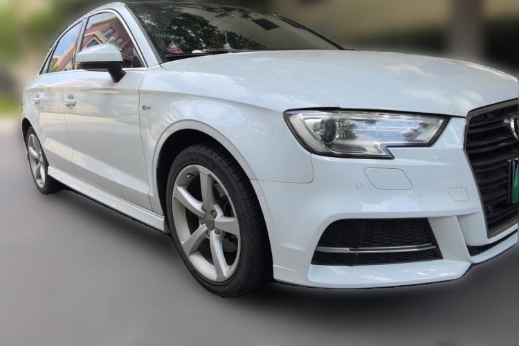Used Audi A3 2017 Limousine 35 TFSI Fashion Model Front Right 45 Deg