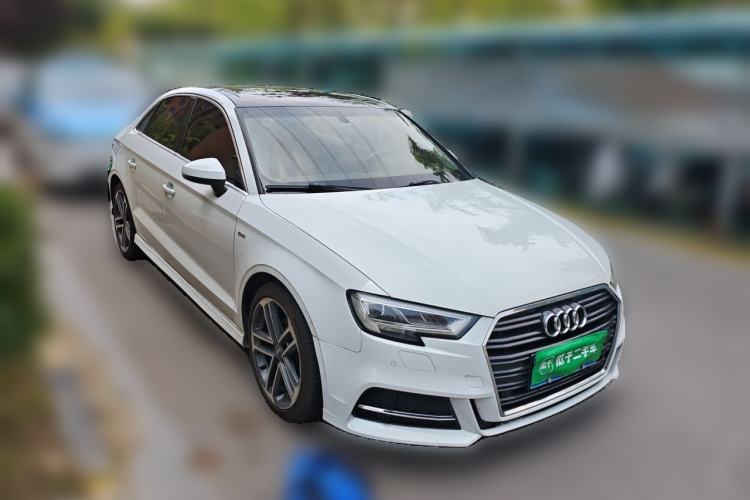 Used Audi A3 2017 Limousine 35 TFSI Sport Edition Front Right 45 Deg